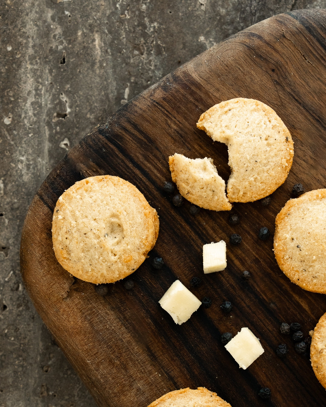 Sablés cantal et poivre