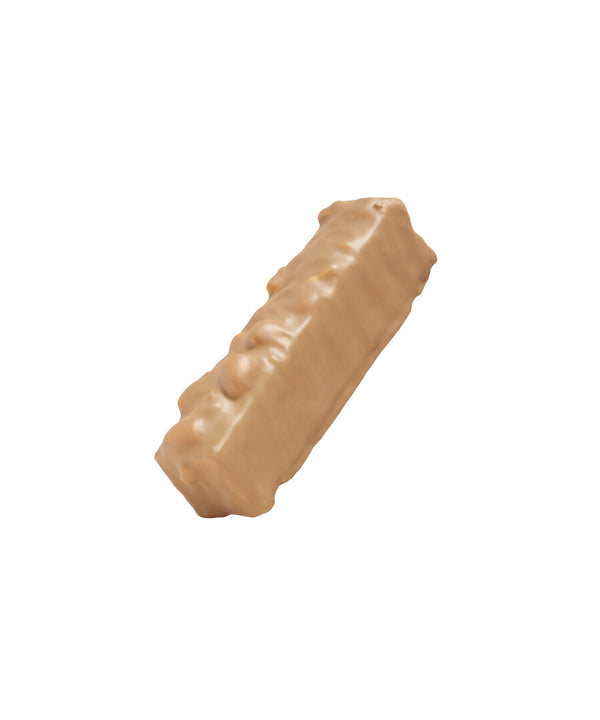 Barre de chocolat au lait fourrée praliné, noisettes et caramel au beurre salé